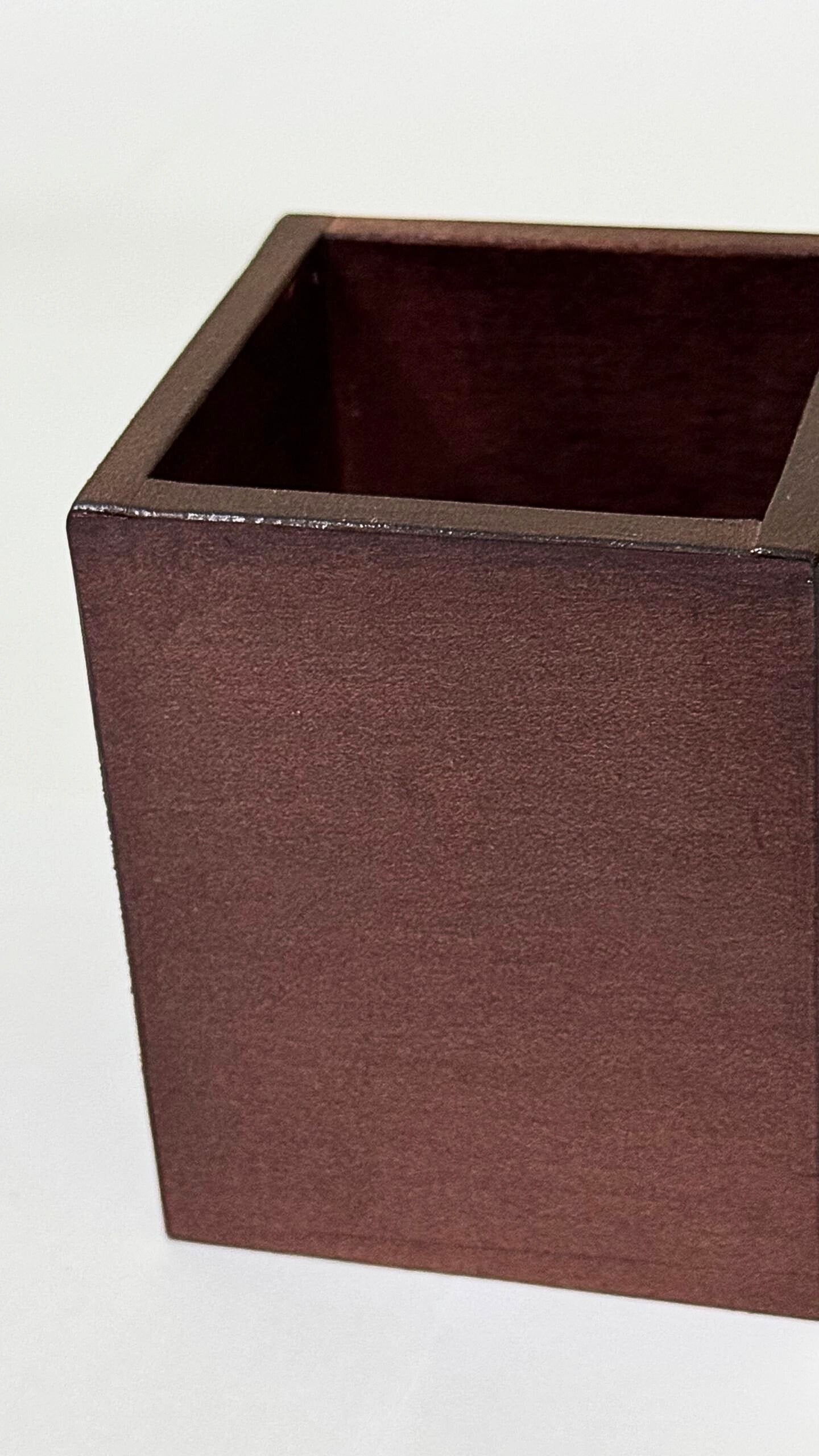 Wooden Pen Holder (Walnut)