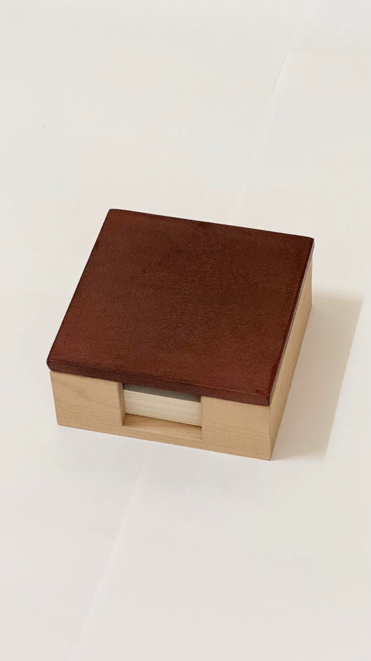 Wooden Memo Holder (Walnut / Natural Maple)